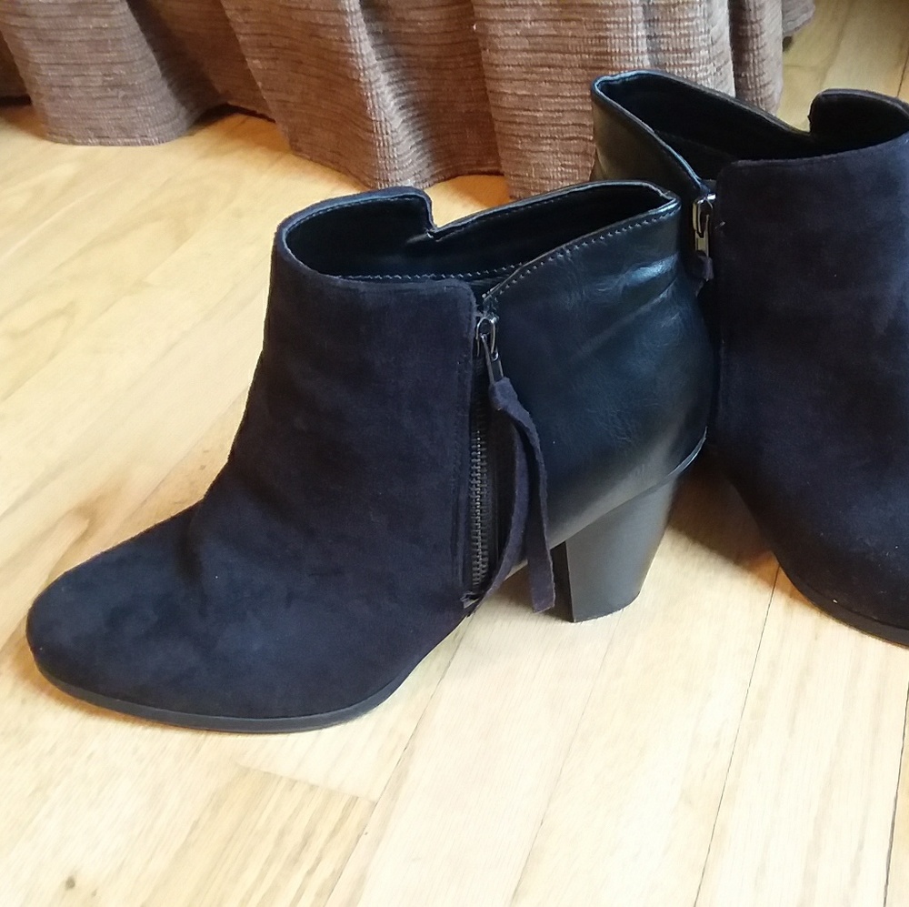 SODA ankle boots.